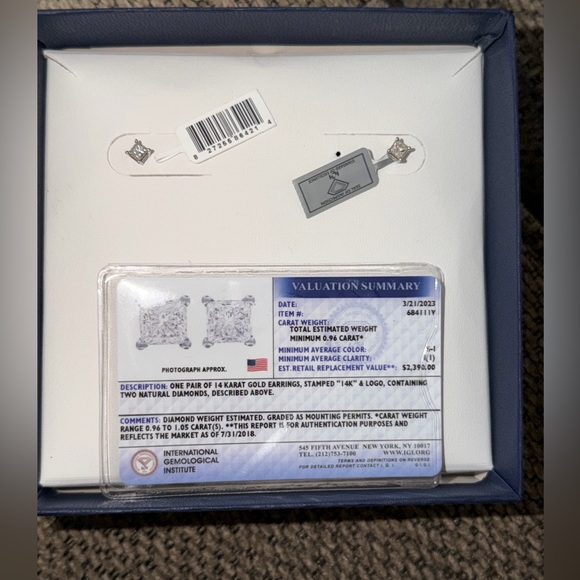 Jewelry - 14K White Gold NATURAL Diamond Earrings Receipt included